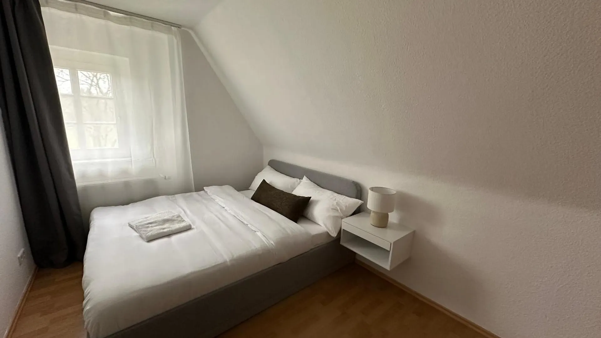 Modernes Familienapartment Mit Parkplatz Nahe Grosser Garten Dresden