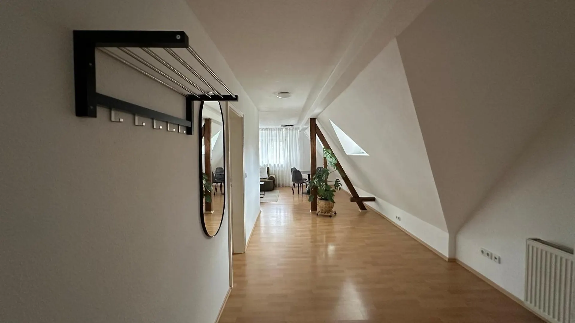 Modernes Familienapartment Mit Parkplatz Nahe Grosser Garten Dresden Germany